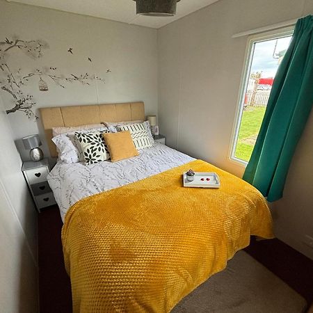 Pet Friendly Holiday Home On Golden Palm Skegness Zewnętrze zdjęcie