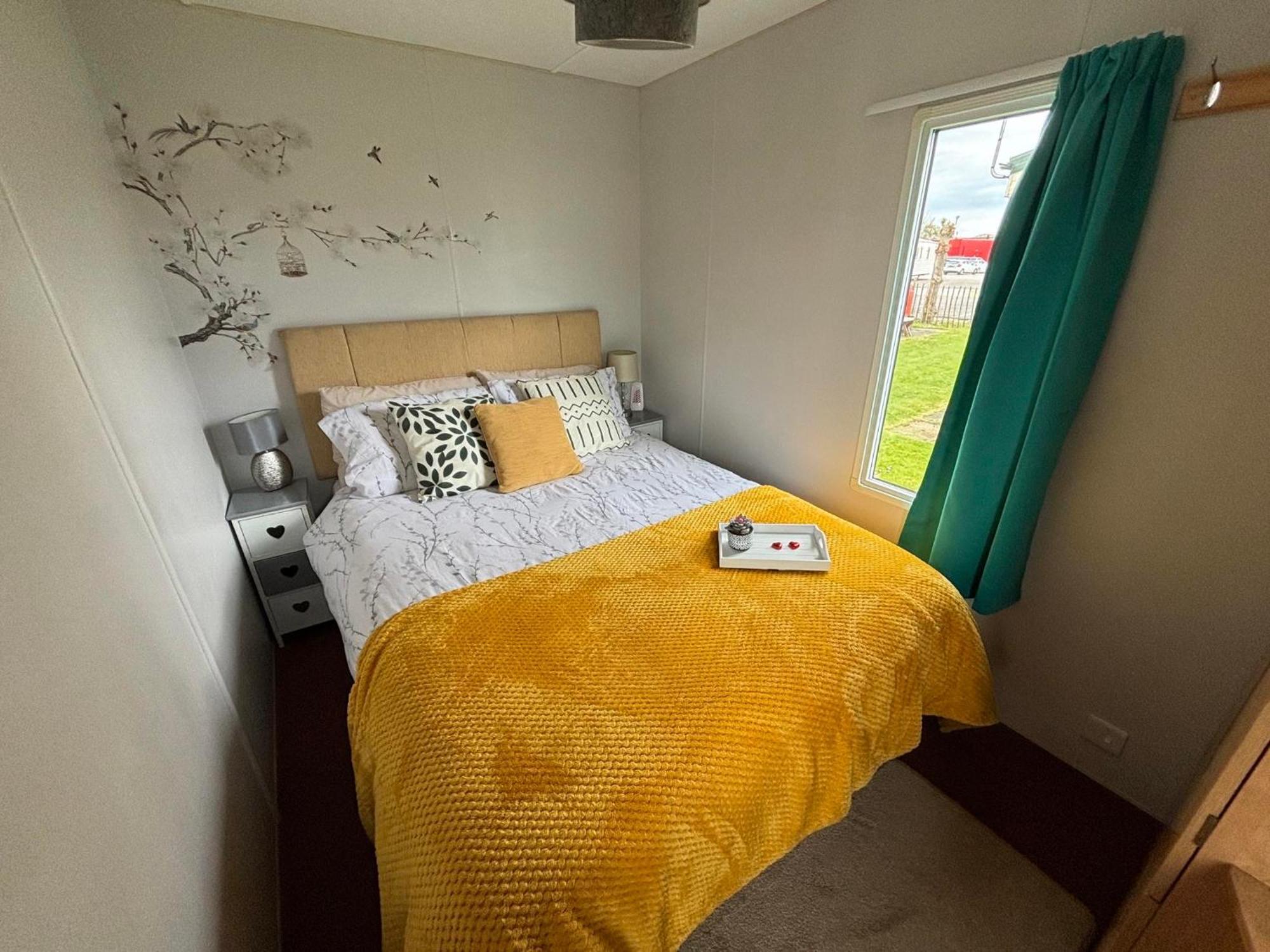 Pet Friendly Holiday Home On Golden Palm Skegness Zewnętrze zdjęcie