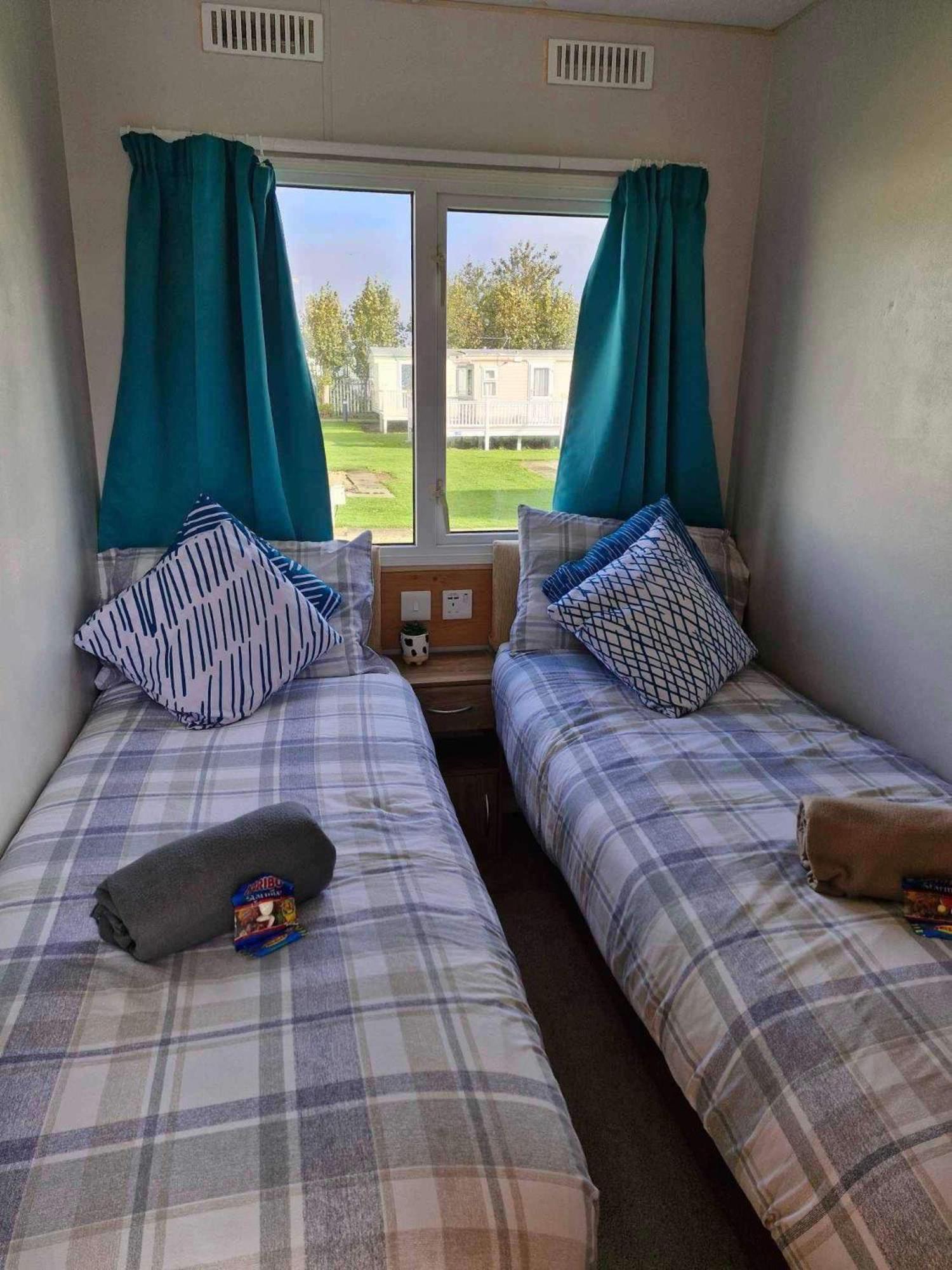 Pet Friendly Holiday Home On Golden Palm Skegness Zewnętrze zdjęcie